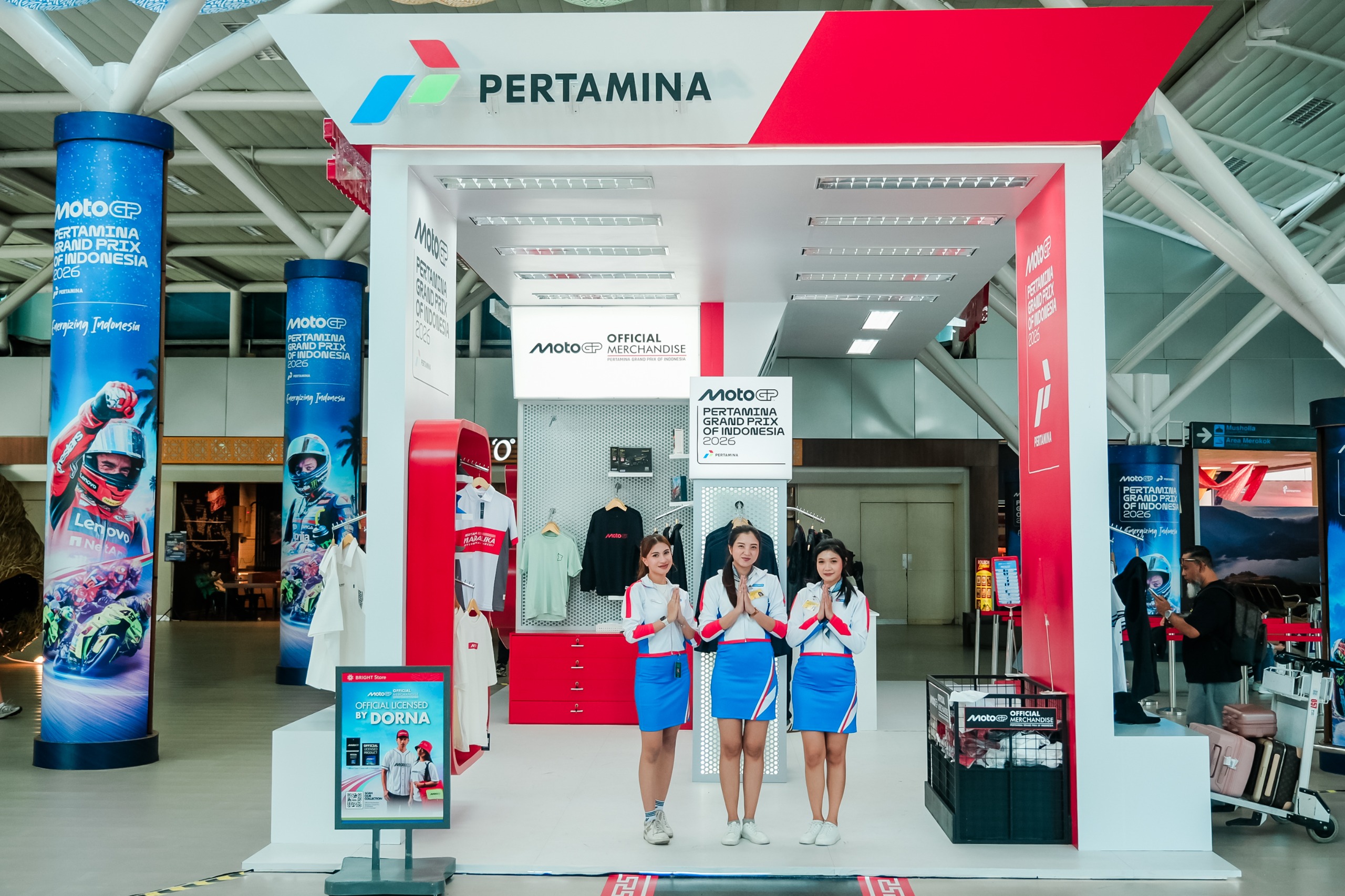 Pertamina melalui Pertamina Retail Hadirkan Official Merchandise Pertamina Grand Prix of Indonesia di Bandara Internasional Lombok