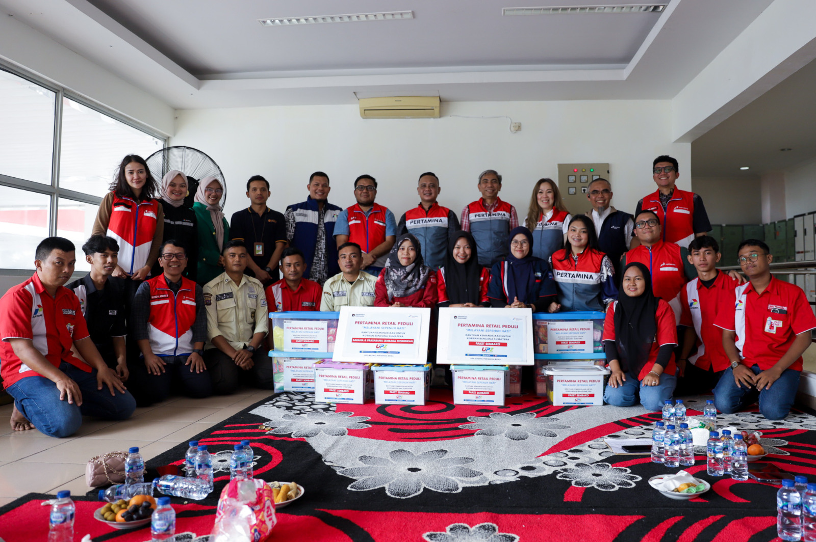 Pertamina Retail Lakukan Rangkaian Aksi Sosial untuk Masyarakat Terdampak Banjir dan Panti Asuhan di Sumatera Barat