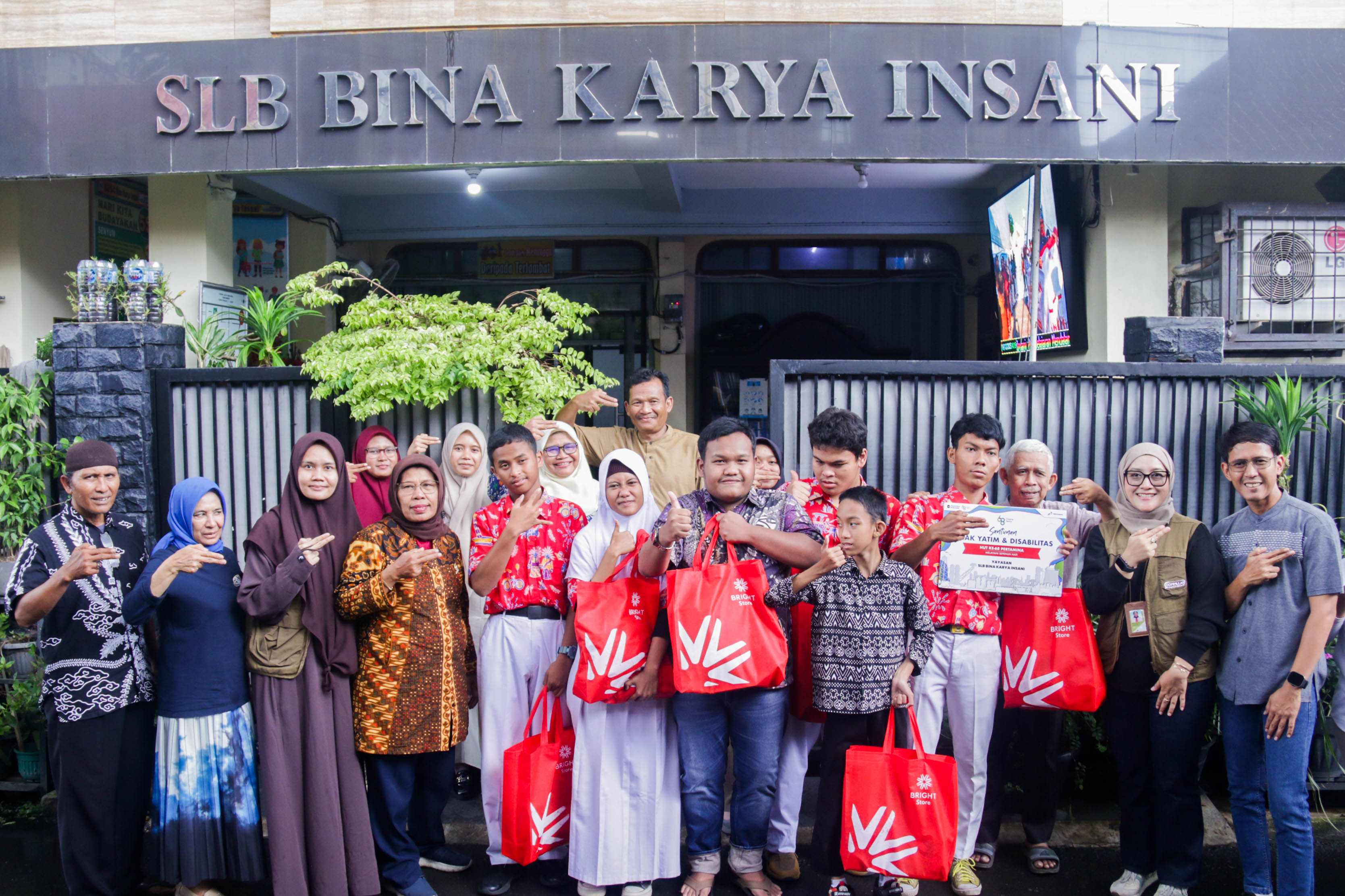 Pertamina Retail Perkuat Peran Sosial Melalui Penyaluran Santunan bagi Anak Yatim dan Penyandang Disabilitas